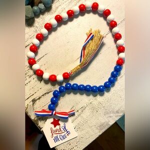NIB “Land of the Free” Wooden Beaded Garland